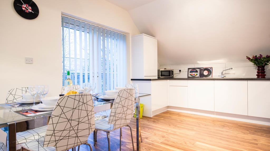 Arnos Apartments Finchley Bilik gambar